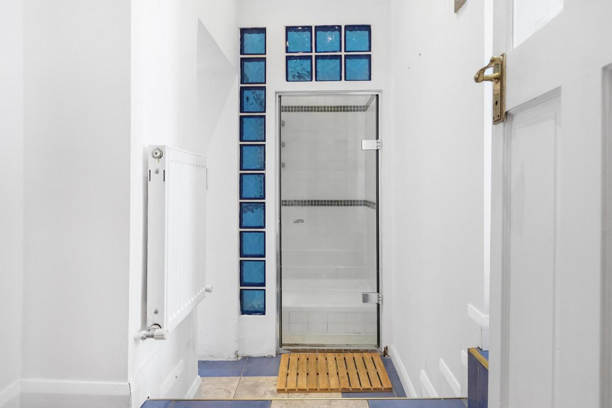 Modern Studio In Central Chelsea Лондон Экстерьер фото